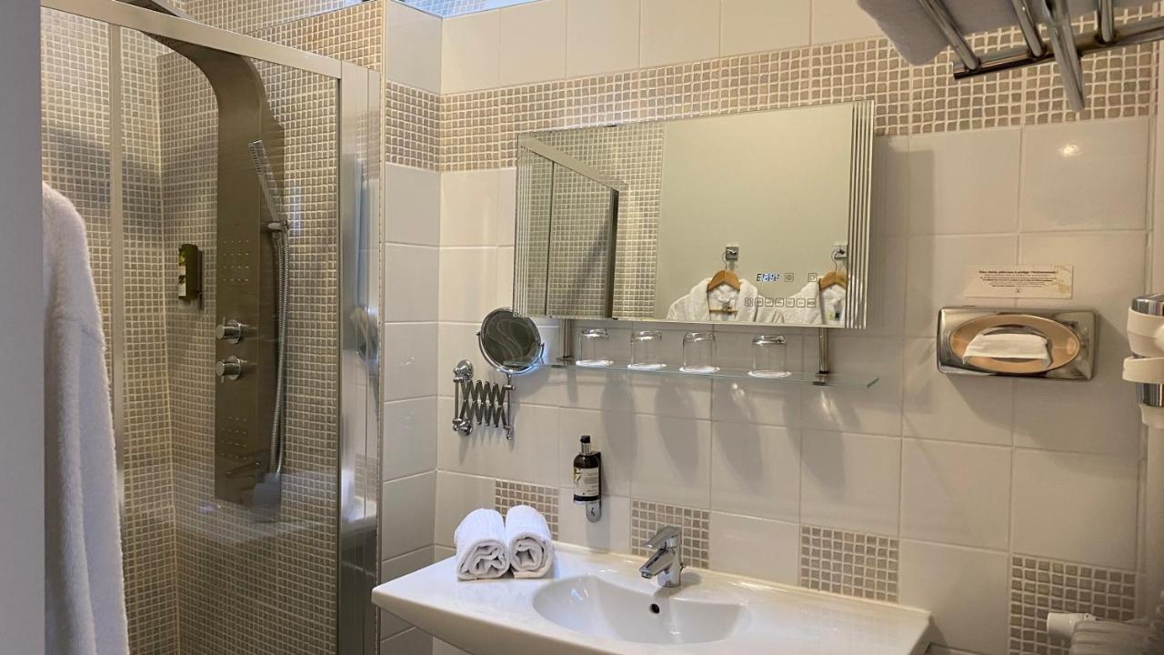 Hotel Bellevue Амбоаз Екстериор снимка