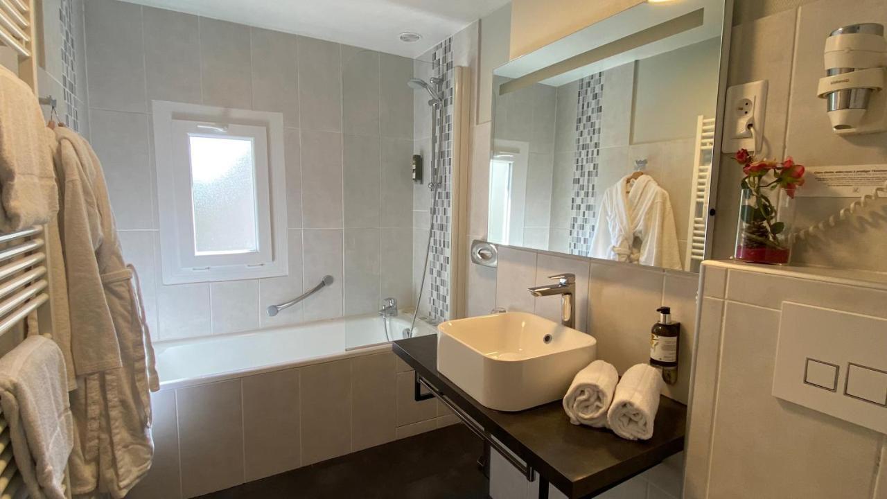 Hotel Bellevue Амбоаз Екстериор снимка