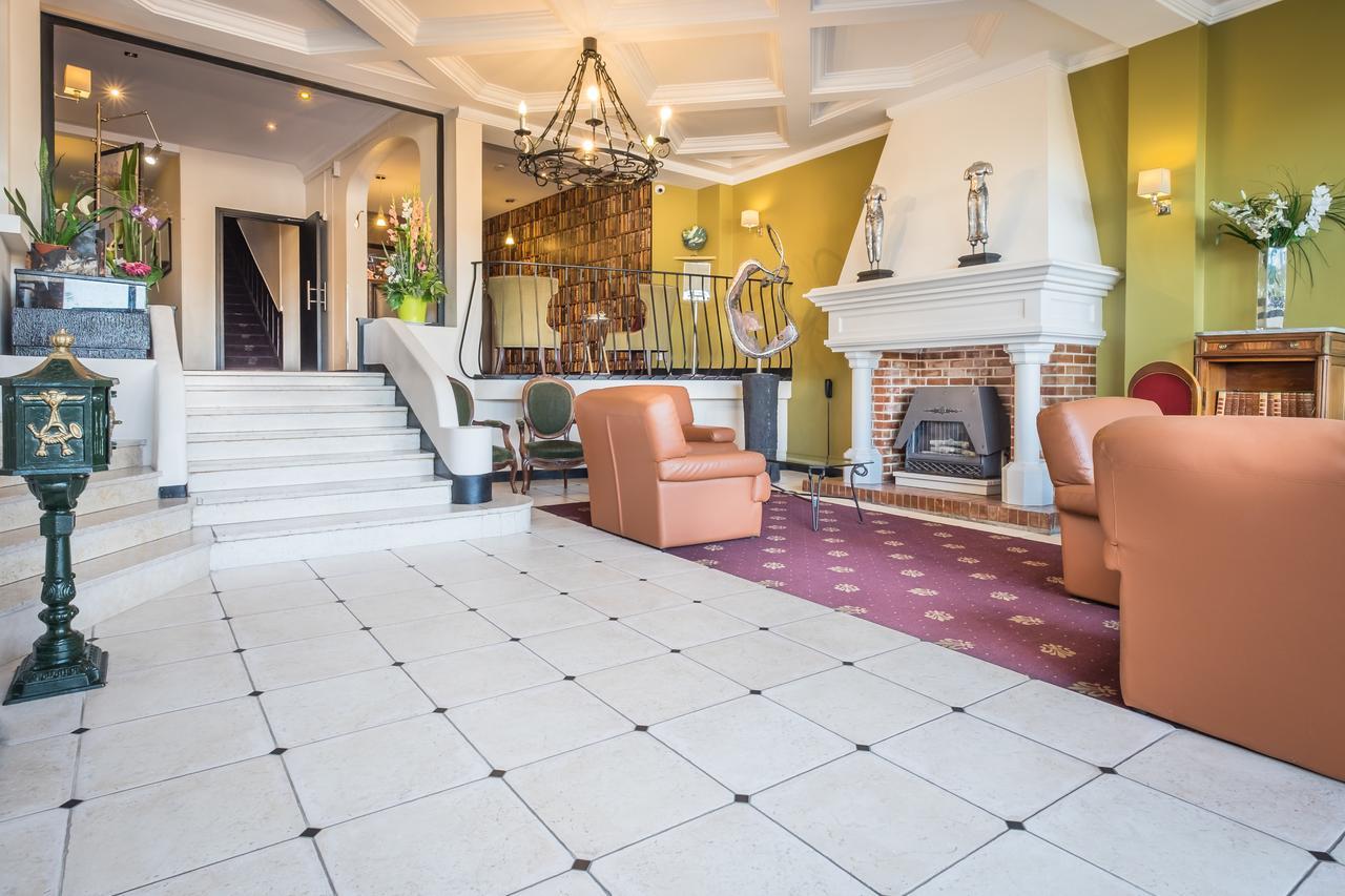 Hotel Bellevue Амбоаз Екстериор снимка