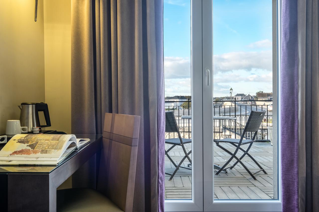 Hotel Bellevue Амбоаз Екстериор снимка