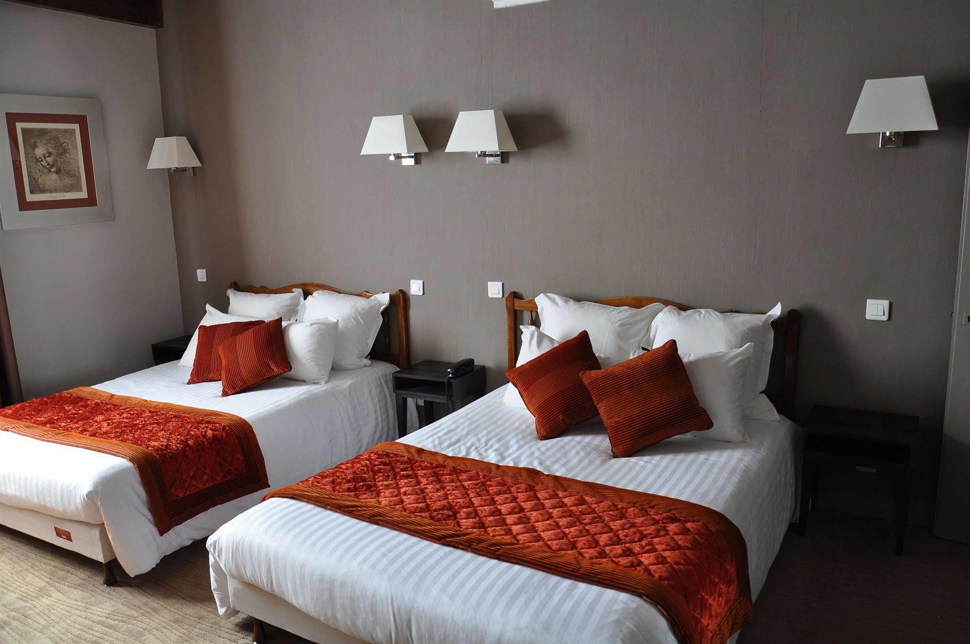 Hotel Bellevue Амбоаз Екстериор снимка